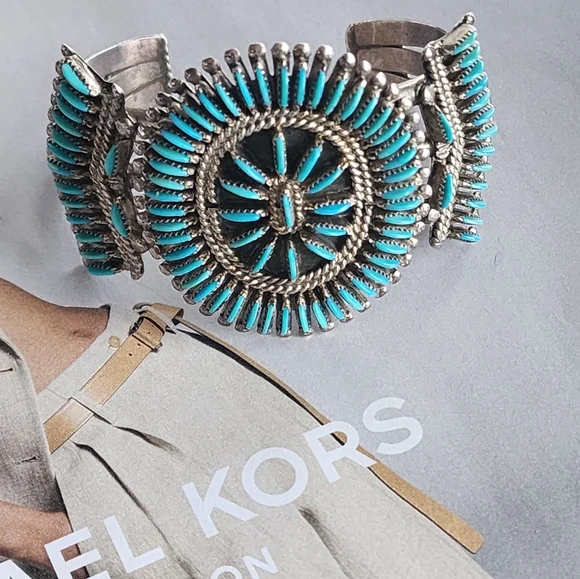 Bracelet and Necklace Set~ Native Signed BellisonZuni J.S. Bellson Sterl… - Picture 4 of 16